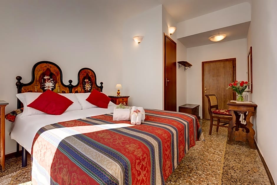 Hotel San Samuele