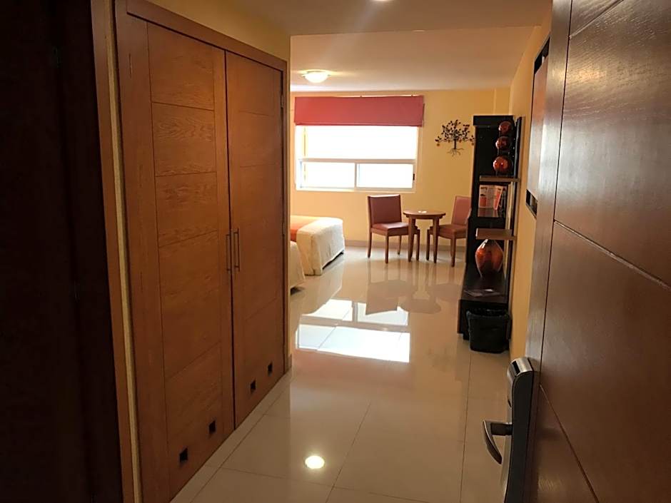 Hostalia Hotel Expo & Business Class