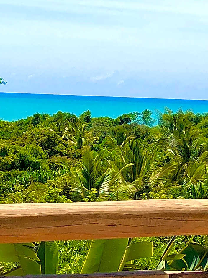 Eliza, Bangalô vista mar em Trancoso