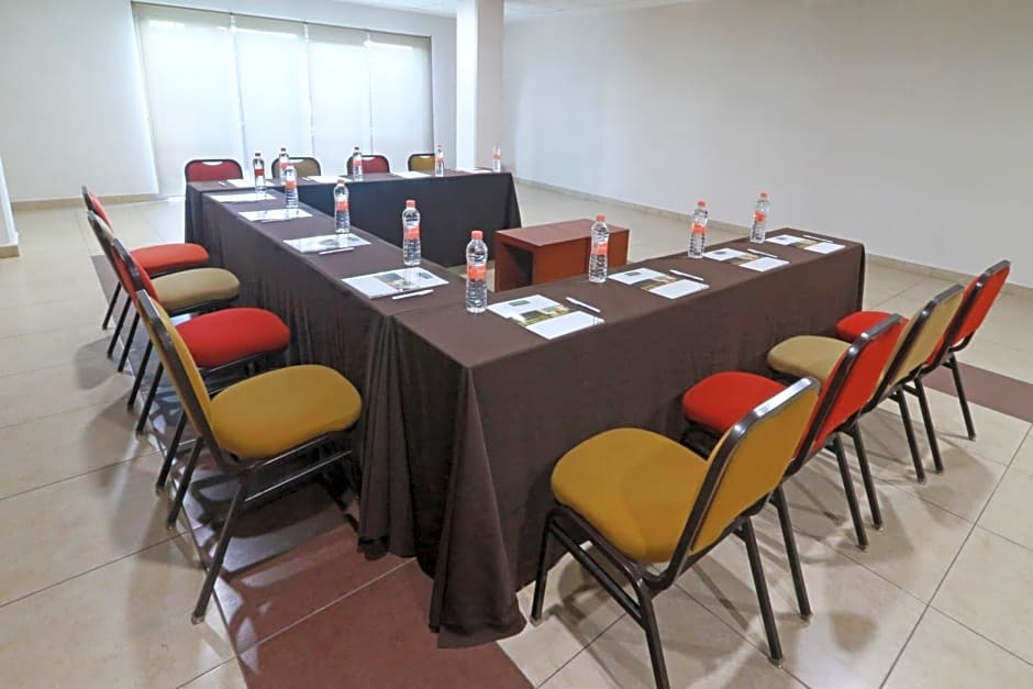 Staybridge Suites Queretaro by IHG