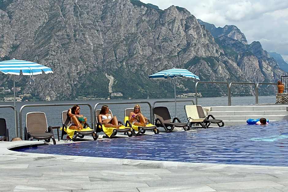 Hotel Sailing Center