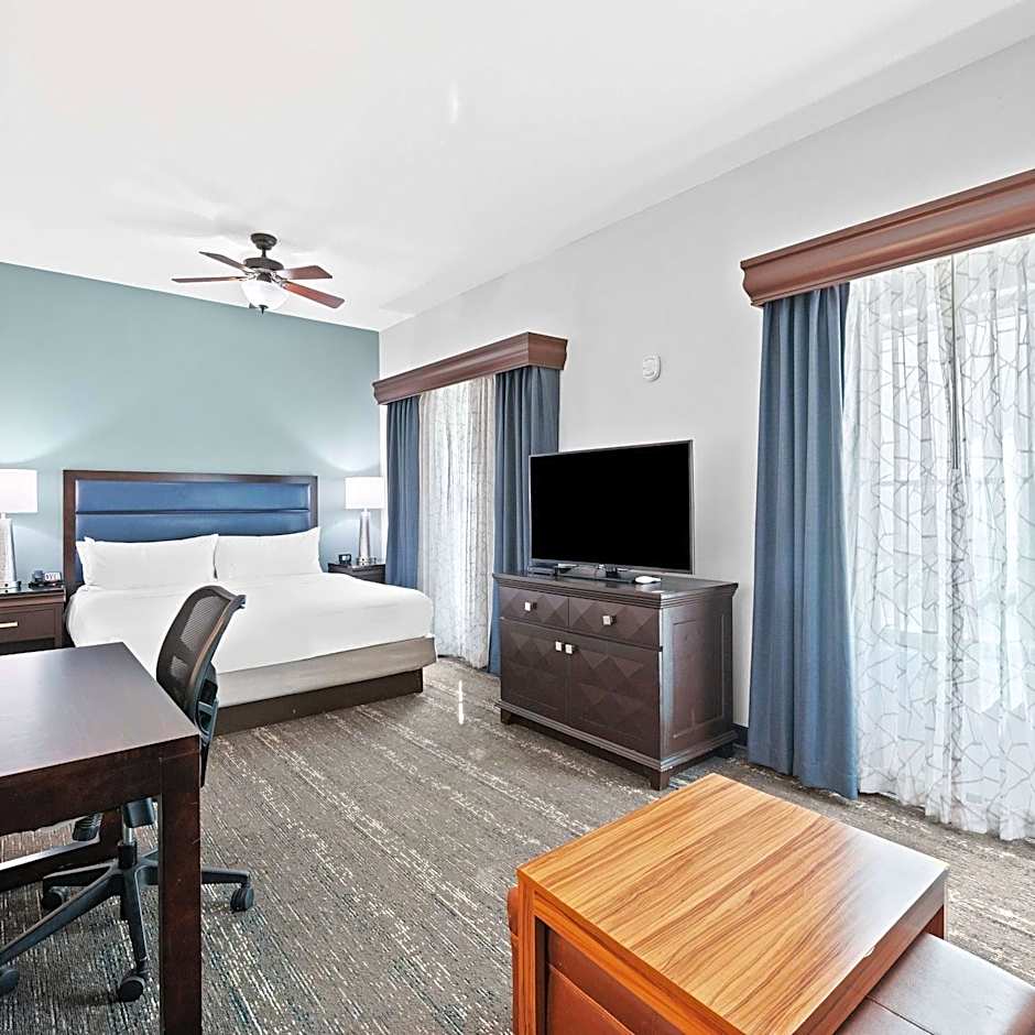 Photo 1 of 4 of 1 King Bed Suite, Accessible