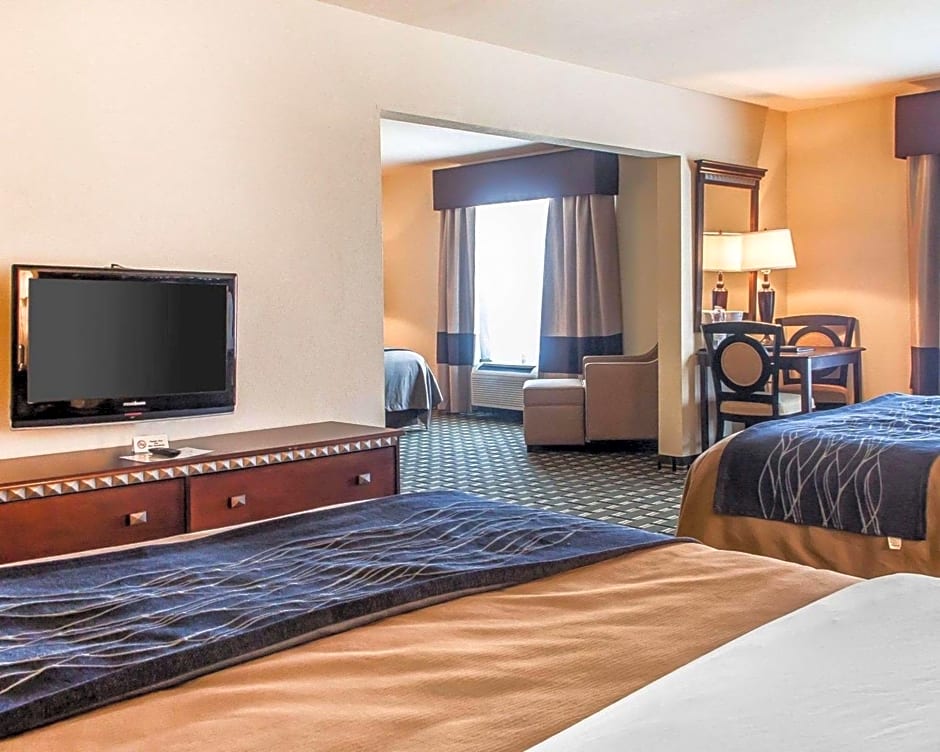 Comfort Inn & Suites