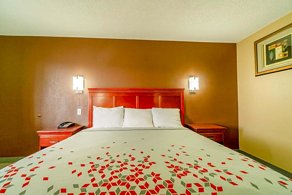 Crown Inn By OYO Denver Tx