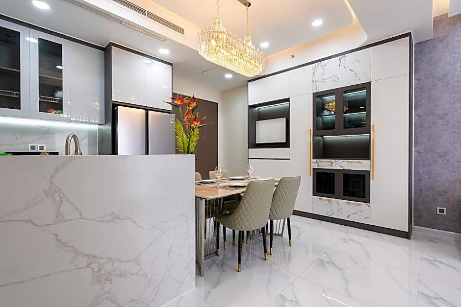 Convinia Luxury The Peak Midtown