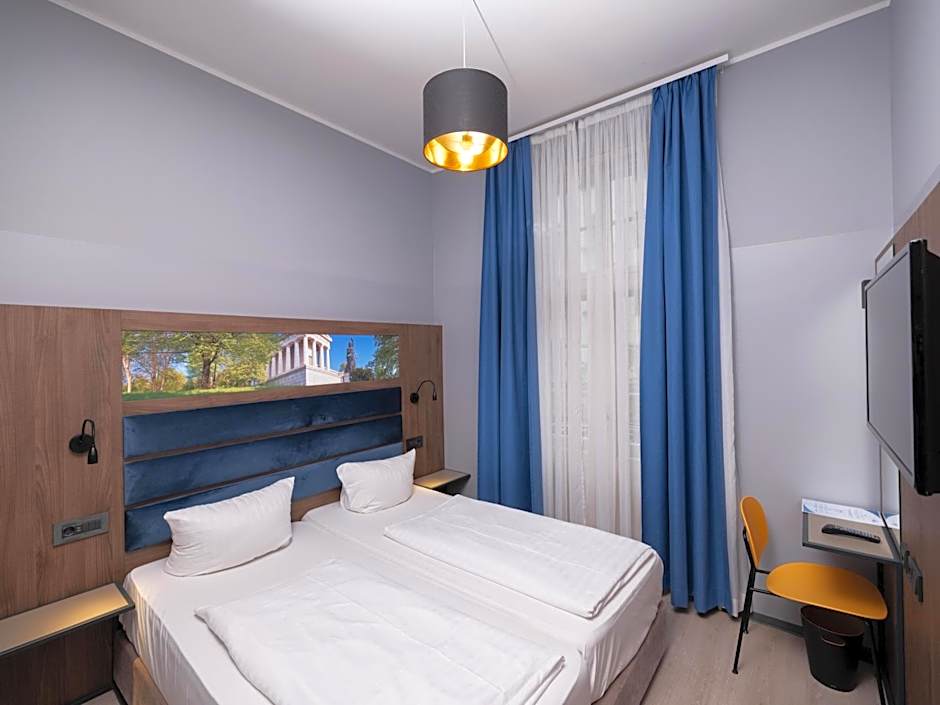 Smart Stay Hotel Station