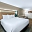 Econo Lodge Inn & Suites Santa Fe South
