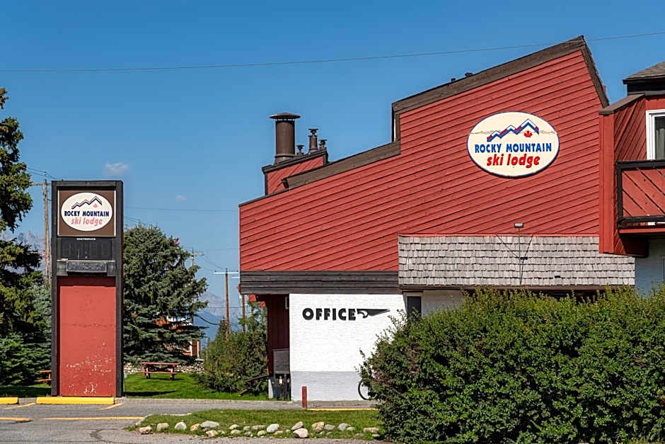 Rocky Mountain Ski Lodge