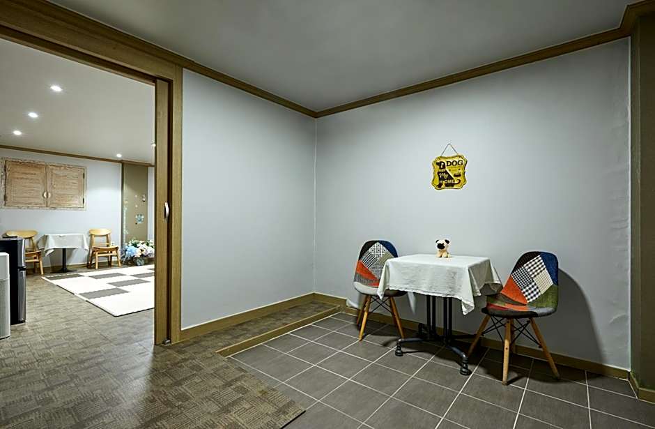 Buan Tree California Hotel