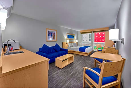 Queen Suite with Sofa Bed