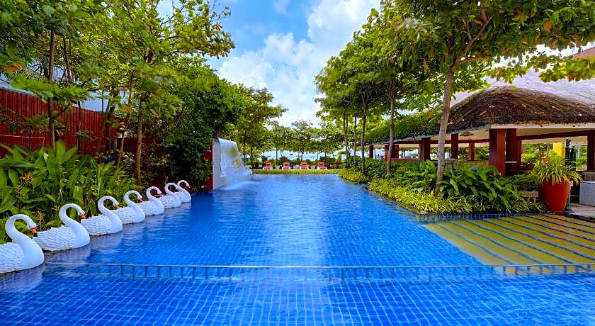 Mayfair Waves Resort
