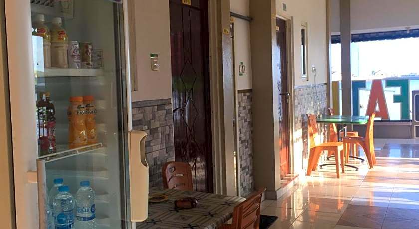 OYO Life 93055 Fathin Hotel