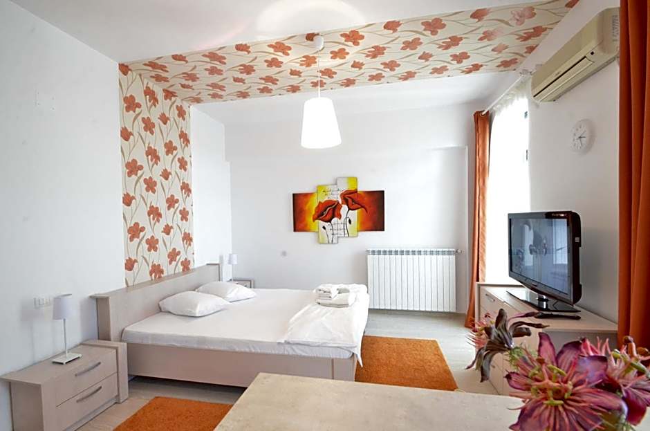 Uptown Residence Apartments