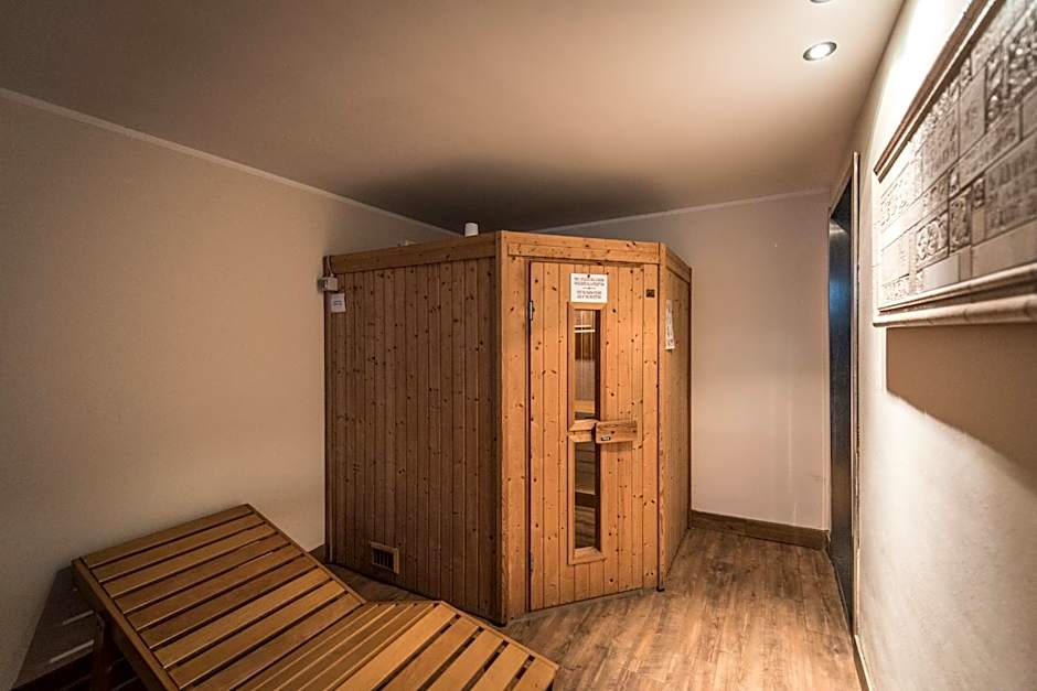 Yachting Hotel Mistral