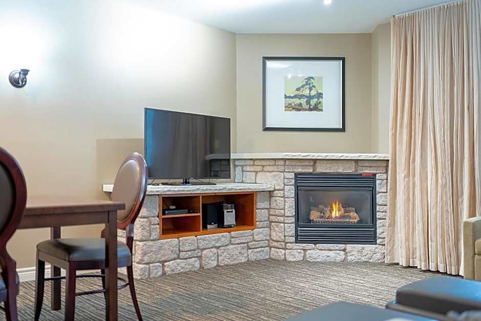 Horseshoe Valley Suites - The Azure