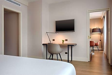 Suite with Terrace with Extra Bed