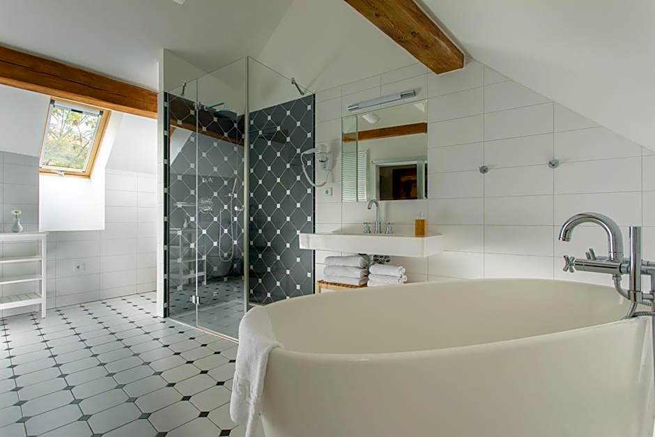 Hotel At the White Lily