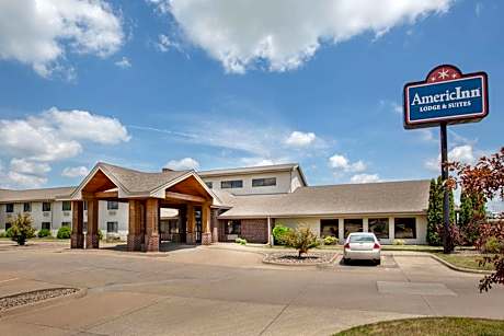 AmericInn by Wyndham Muscatine