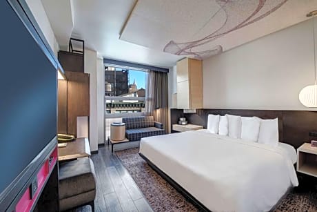 1 King Bed