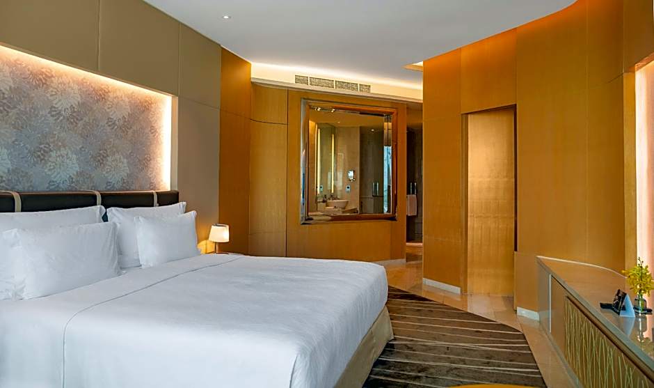 Photo 1 of 10 of Grand Superior 1 King Bed, Balcony