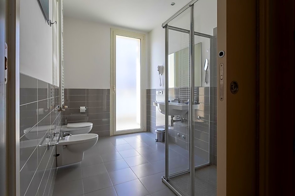 Gimmi Hotel