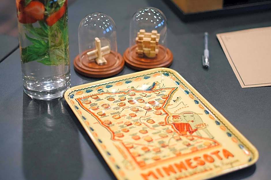 Renaissance by Marriott Minneapolis Bloomington Hotel