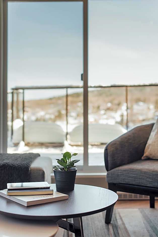 Entourage sur-le-Lac