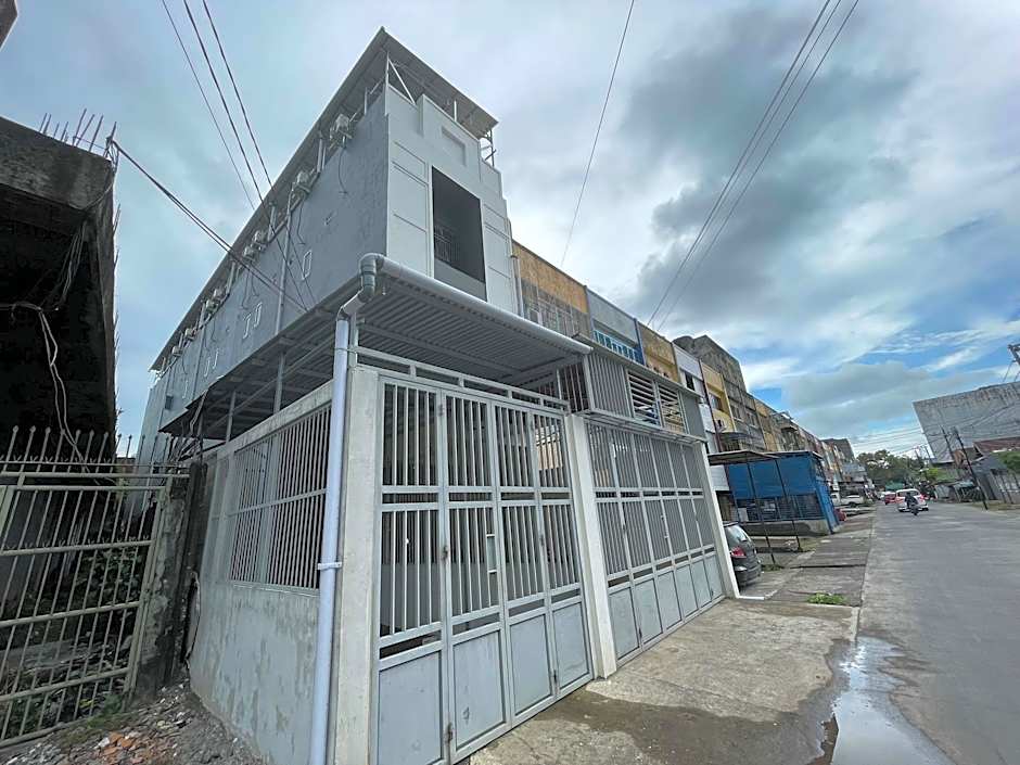 RedDoorz @ Ramelau near AP Pettarani