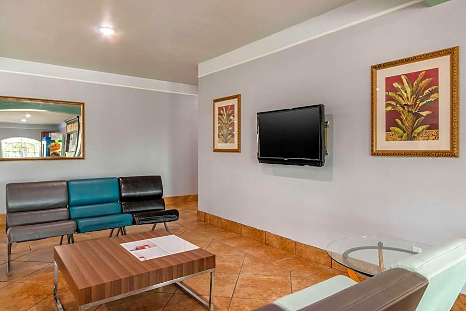 Quality Inn & Suites at The Outlets Mercedes/Weslaco