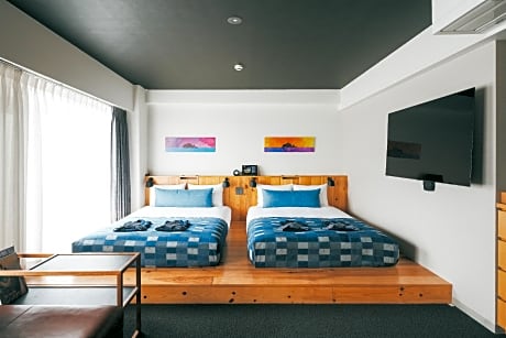 Penthouse Suite, Top floor