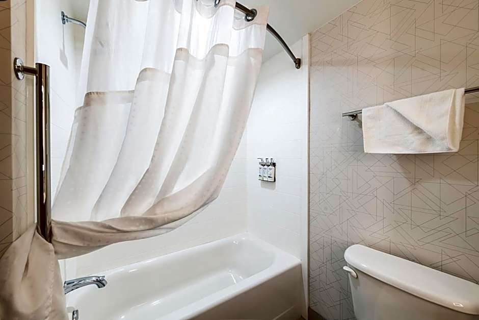 Holiday Inn Express & Suites Sylva - Western Carolina Area By IHG