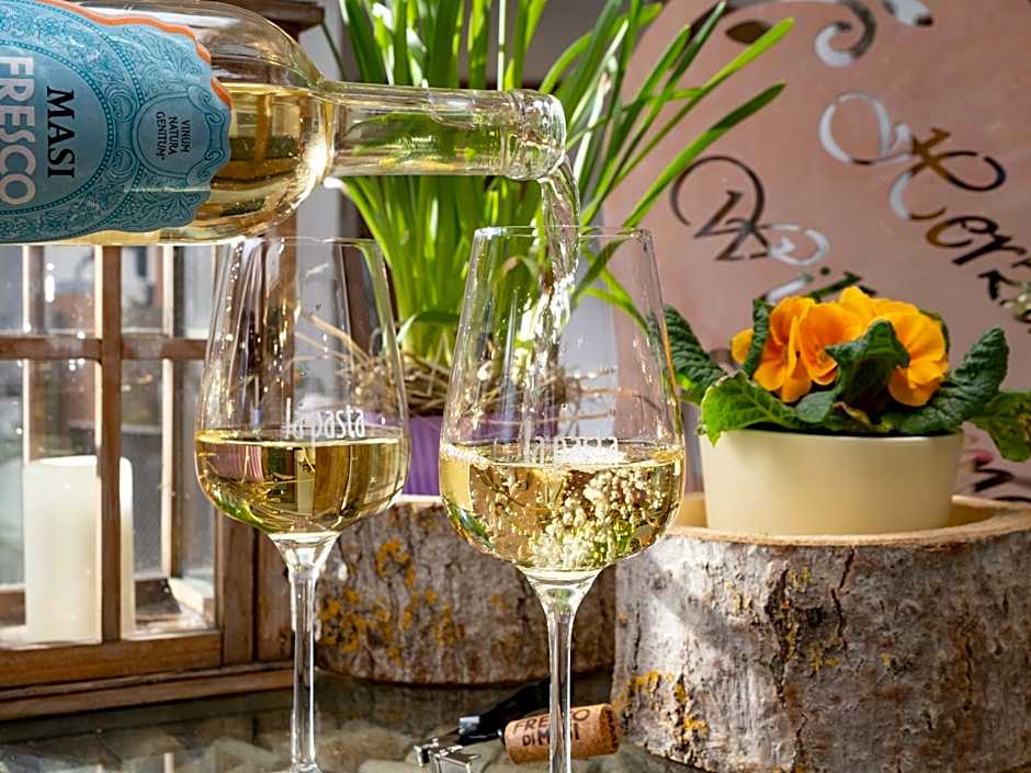 La Pasta Hotel Restaurant