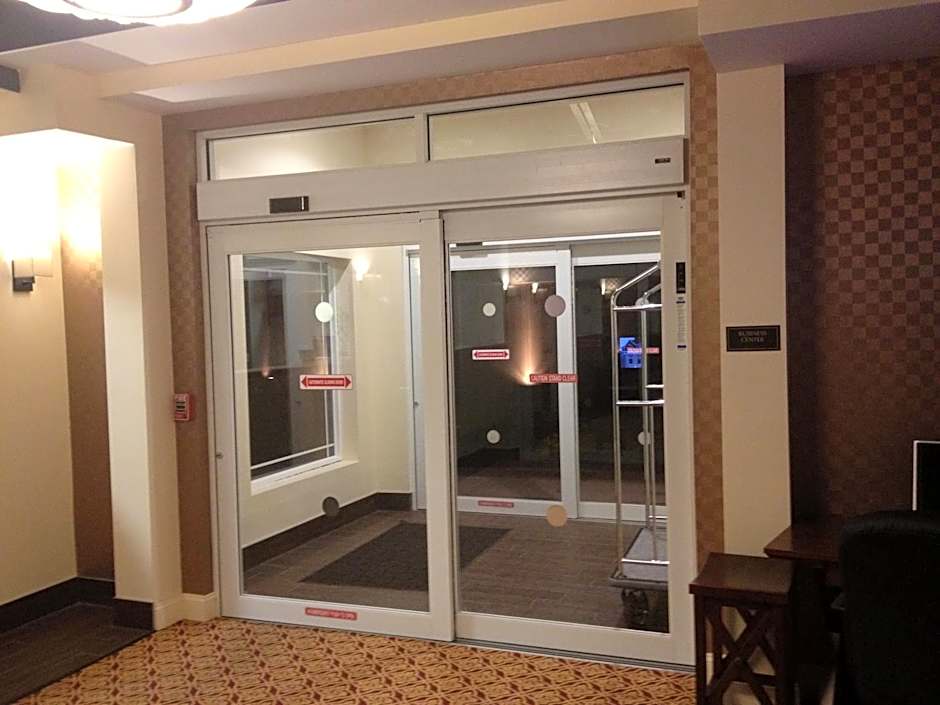 Aashram Hotel by Niagara River