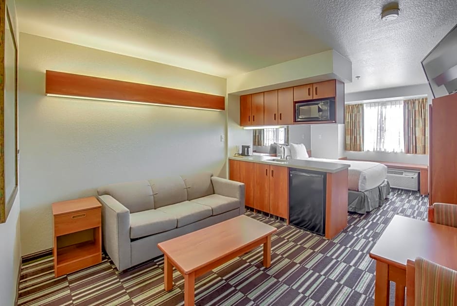 Microtel Inn & Suites By Wyndham Gulf Shores