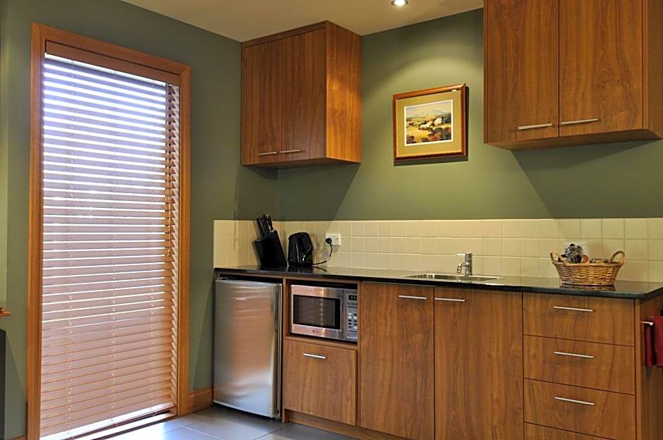 Lansdown Villa Apartments