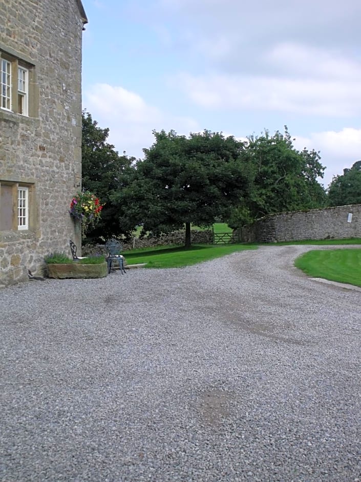 Braithwaite Hall Bed & Breakfast