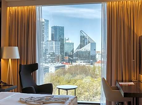 Deluxe Twin Room with View