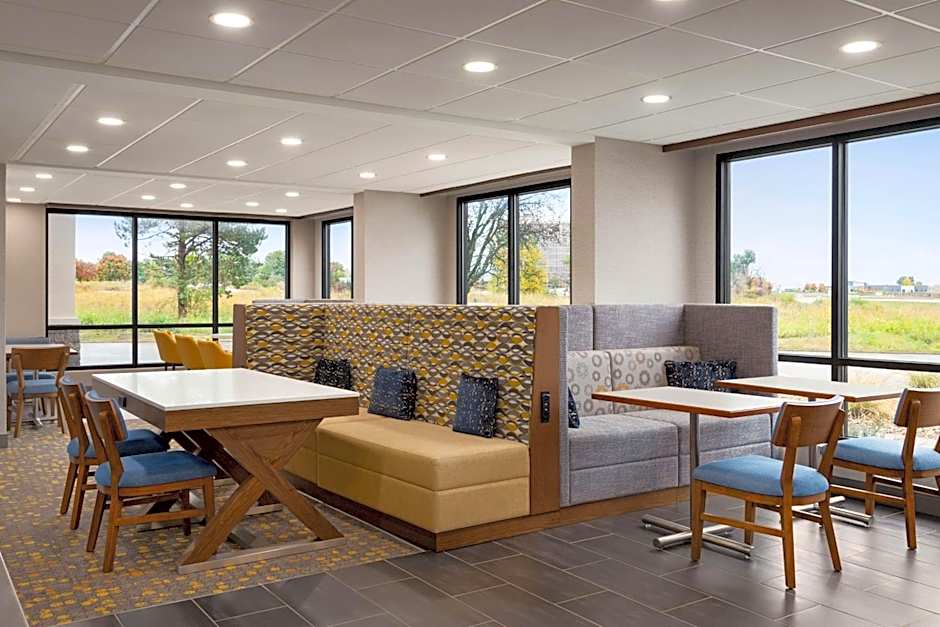 Hampton Inn By Hilton Kansas City-Airport