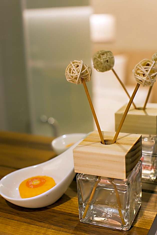 Traveller-Inn Zhongzheng Library