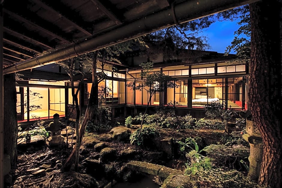 TEMPLE HOTEL TAKAYAMA ZENKOJI