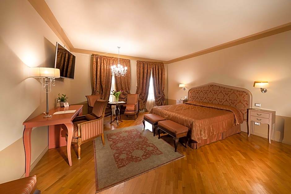 San Luca Palace