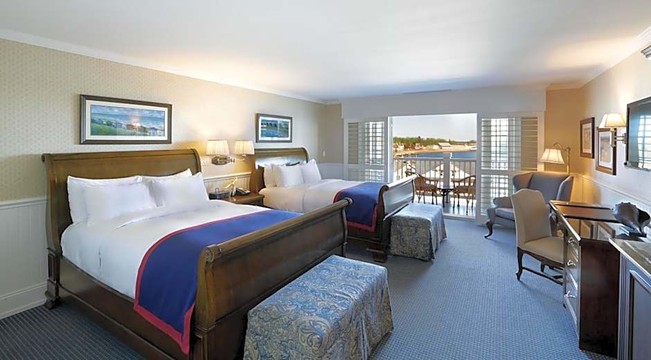 Madison Beach Hotel Curio Collection by Hilton