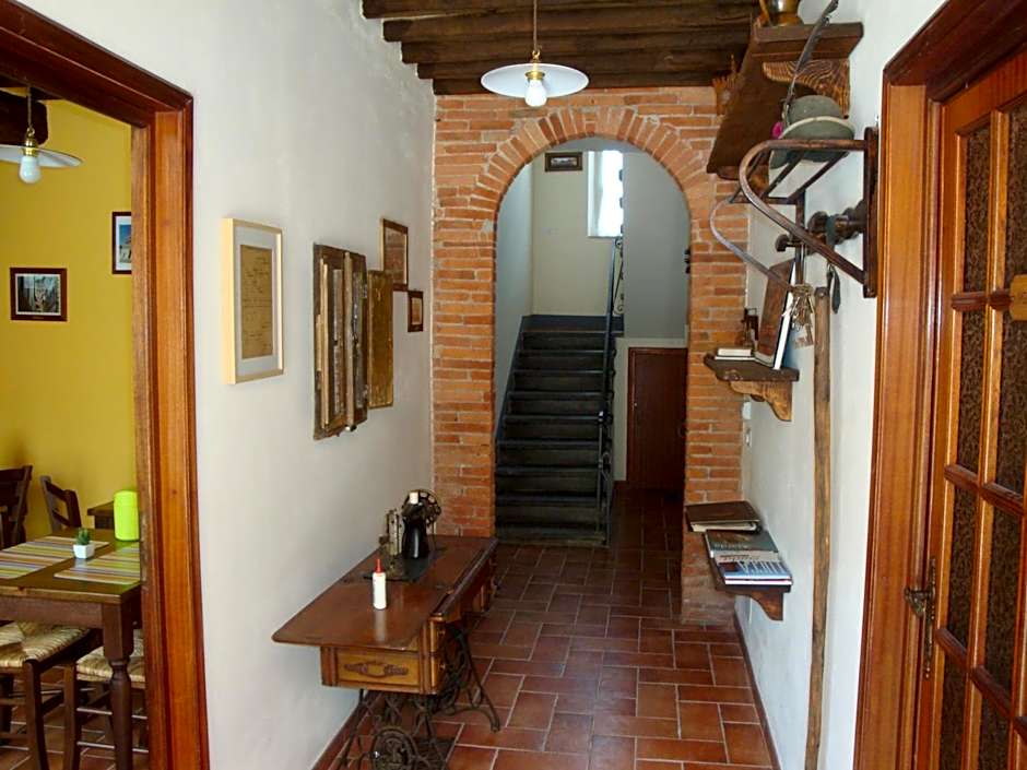 Bed & Breakfast Lucca Fora