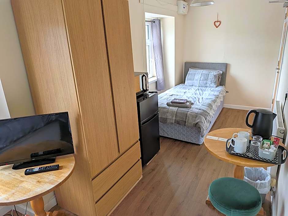 Kings Arms Guest House Ebbw Vale
