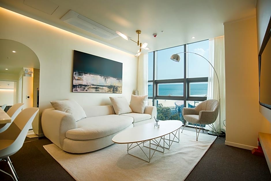 UH Suite The Haeundae