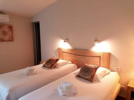 Hôtel Platanes - KB HOTEL GROUP