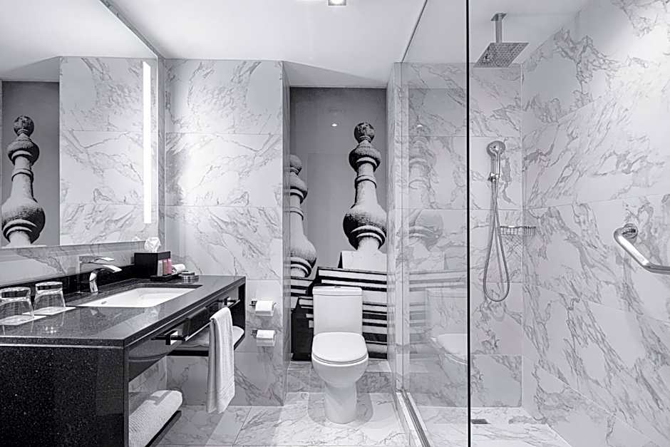 Renaissance Santiago Hotel