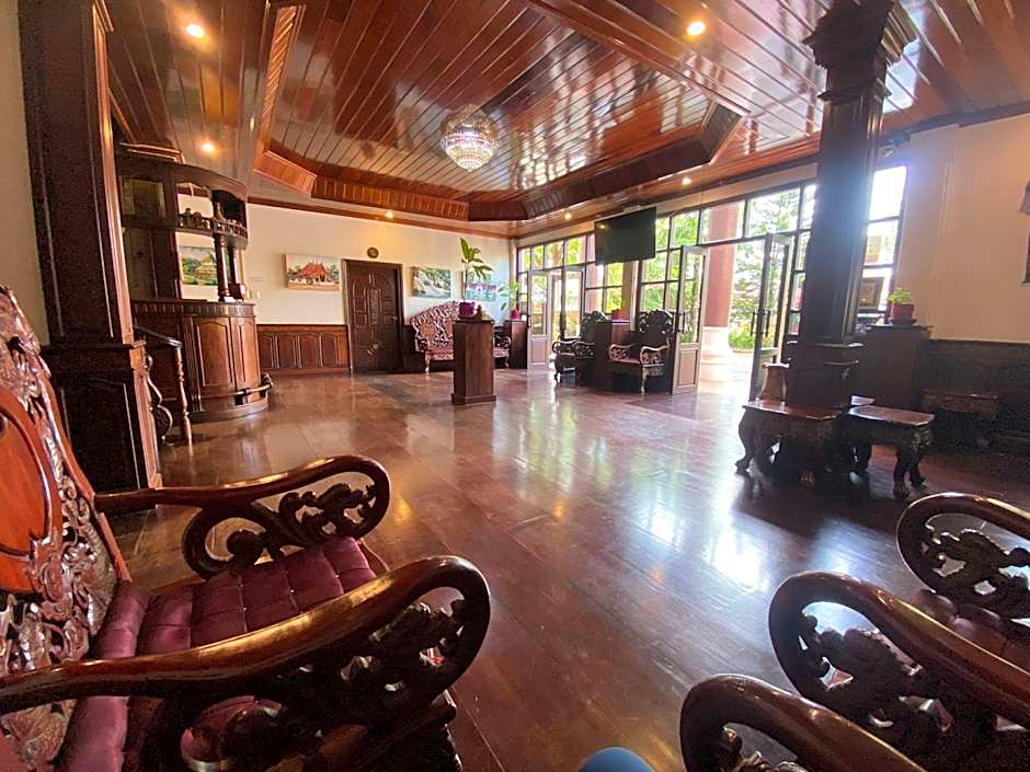 Vangsavath Hotel