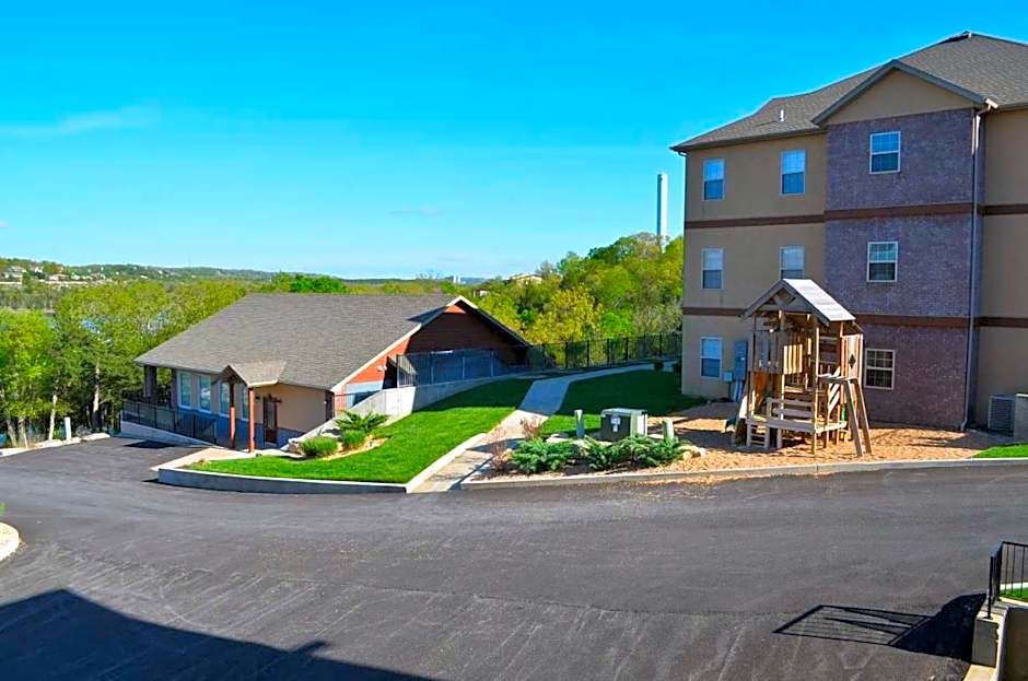 Rockwood Condos on Table Rock Lake With Boat Slips