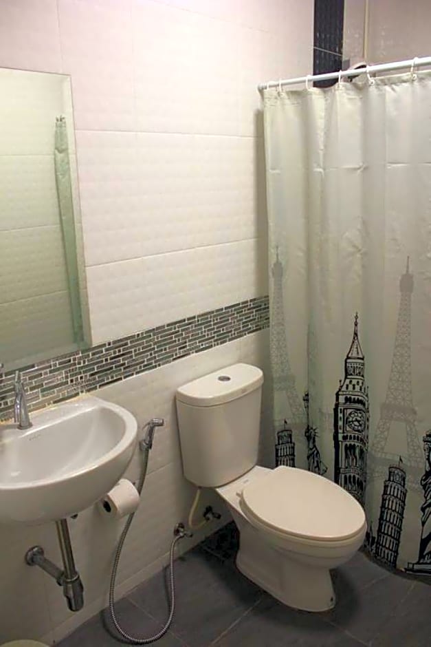 Khaolak Mind Home Hostel